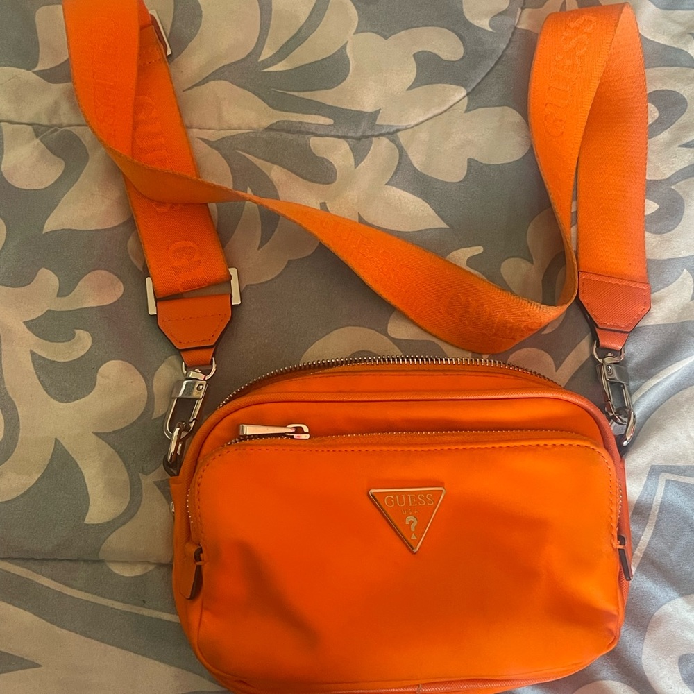 GUESS CROSSBODY BAG